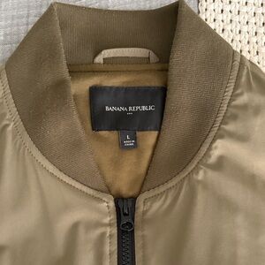 Banana Republic Men's Olive Bomber Jacket